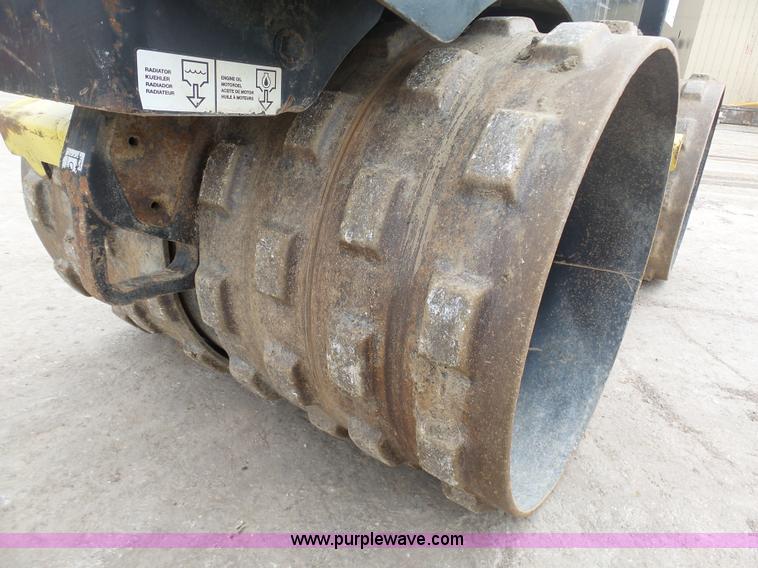 image for item L3050 Wacker RT vibratory trench compactor