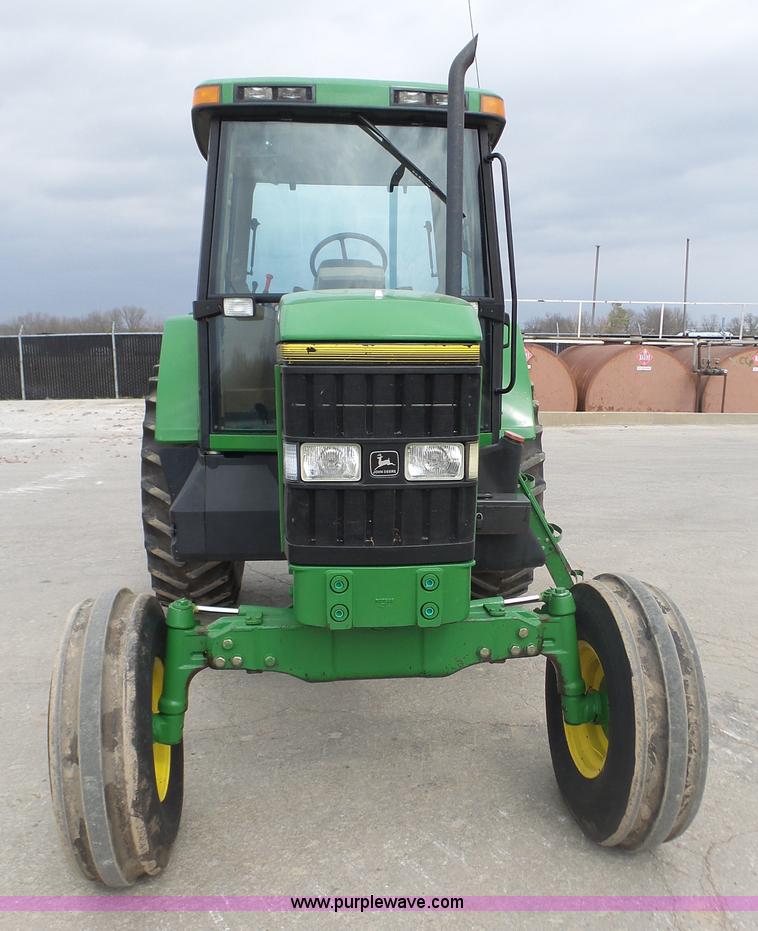 image for item L3052 1995 John Deere 7200 tractor