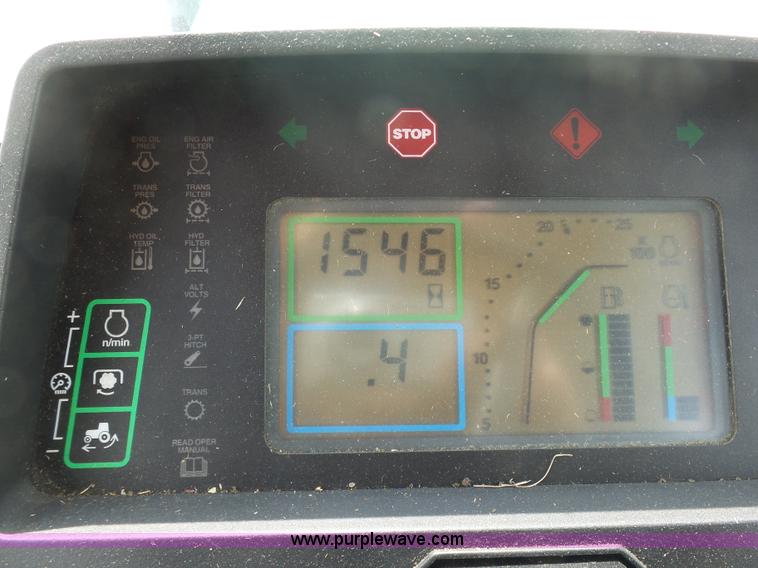 image for item L3052 1995 John Deere 7200 tractor