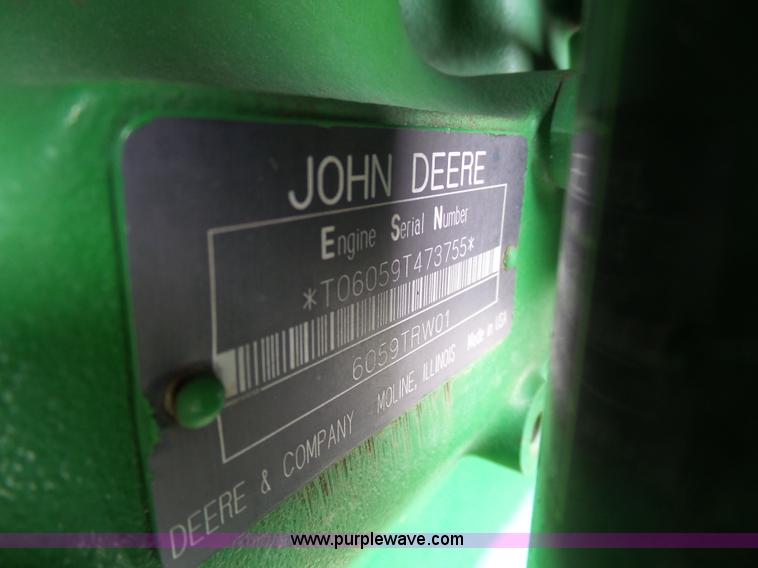 image for item L3052 1995 John Deere 7200 tractor