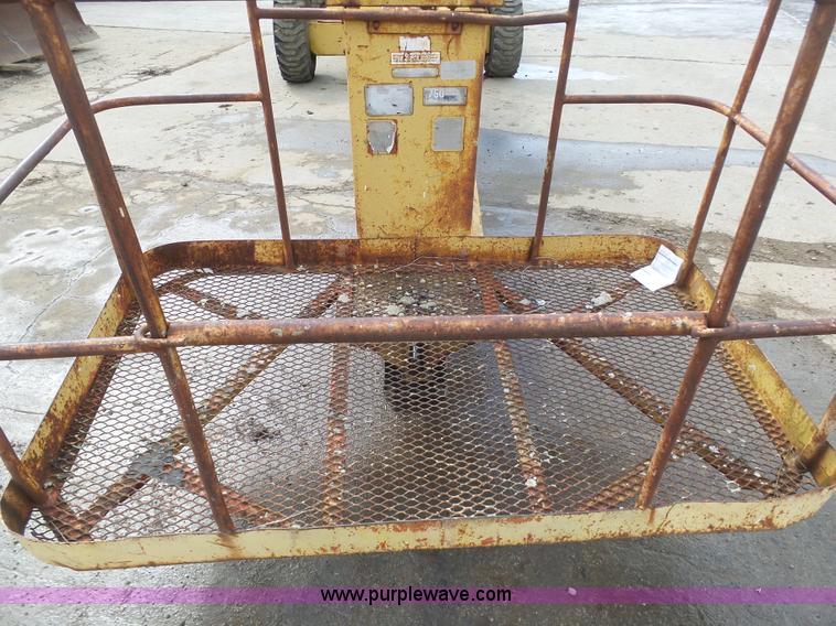 image for item L3170 Grove MZ46 Zoom boom lift