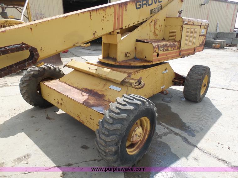 image for item L3170 Grove MZ46 Zoom boom lift