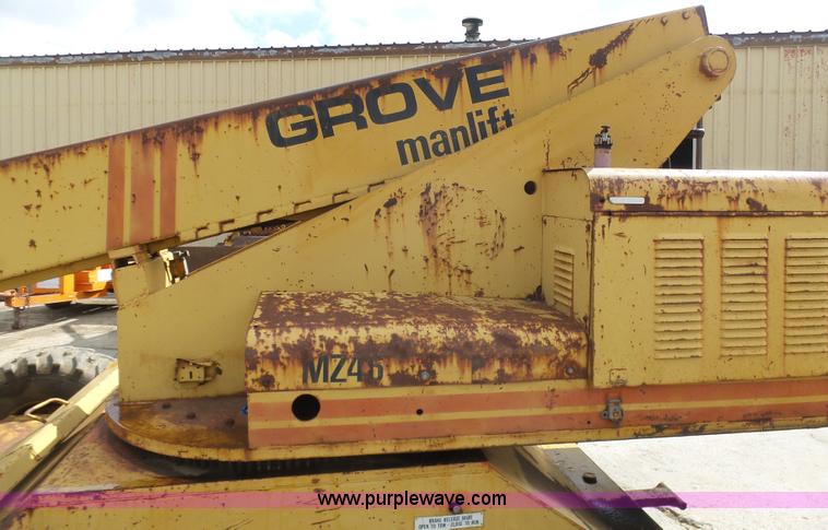 image for item L3170 Grove MZ46 Zoom boom lift