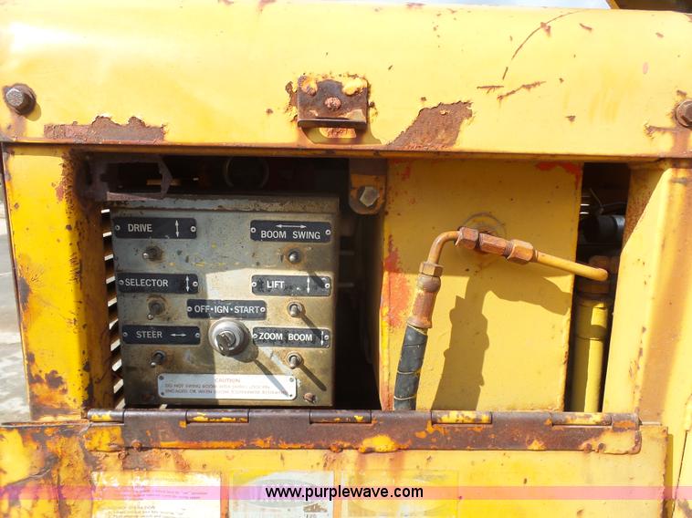 image for item L3170 Grove MZ46 Zoom boom lift