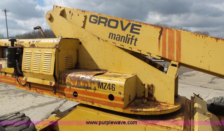 image for item L3170 Grove MZ46 Zoom boom lift