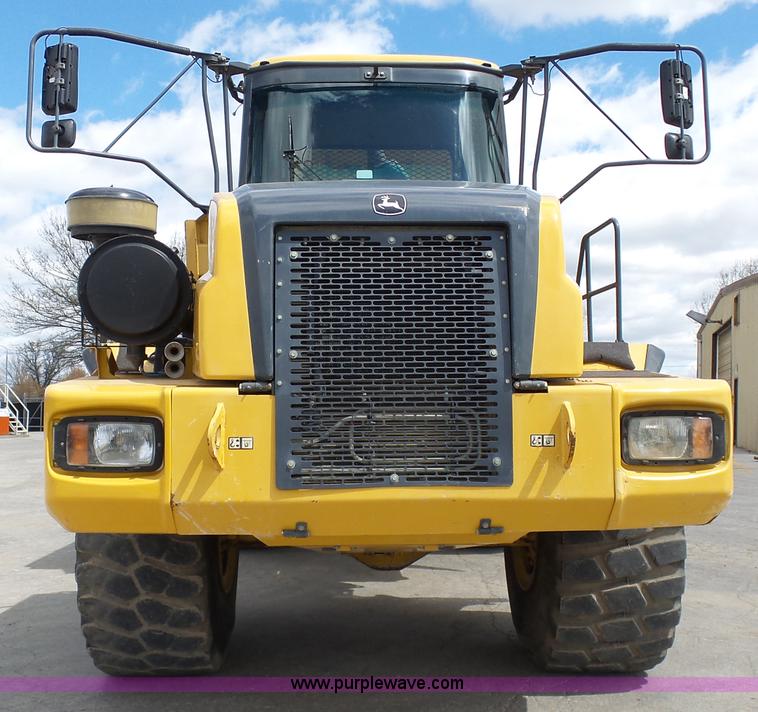 image for item L3171 2007 John Deere 400D articulated haul truck
