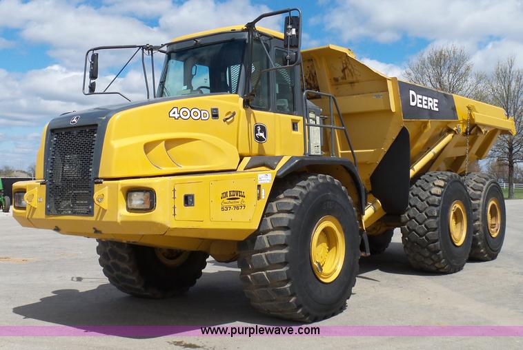 image for item L3171 2007 John Deere 400D articulated haul truck