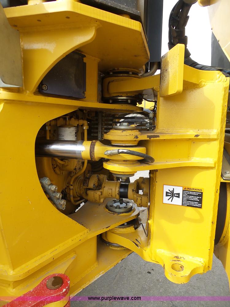 image for item L3171 2007 John Deere 400D articulated haul truck