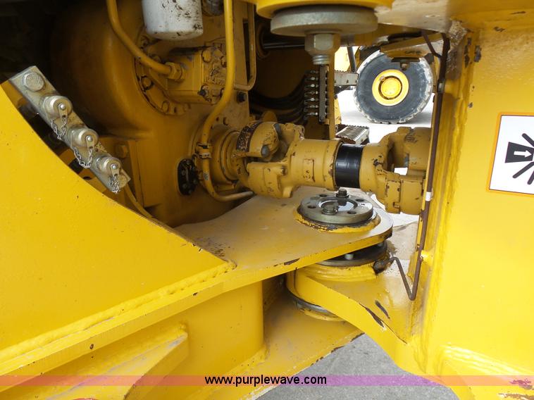 image for item L3171 2007 John Deere 400D articulated haul truck