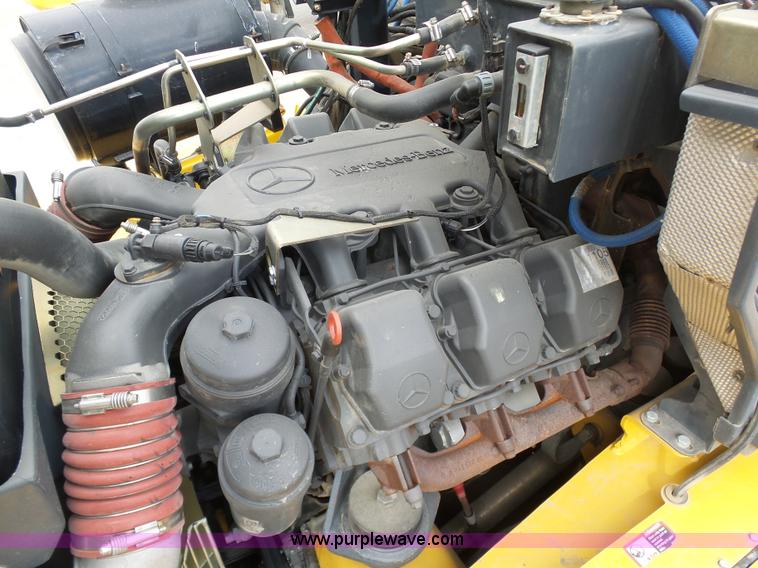 image for item L3171 2007 John Deere 400D articulated haul truck