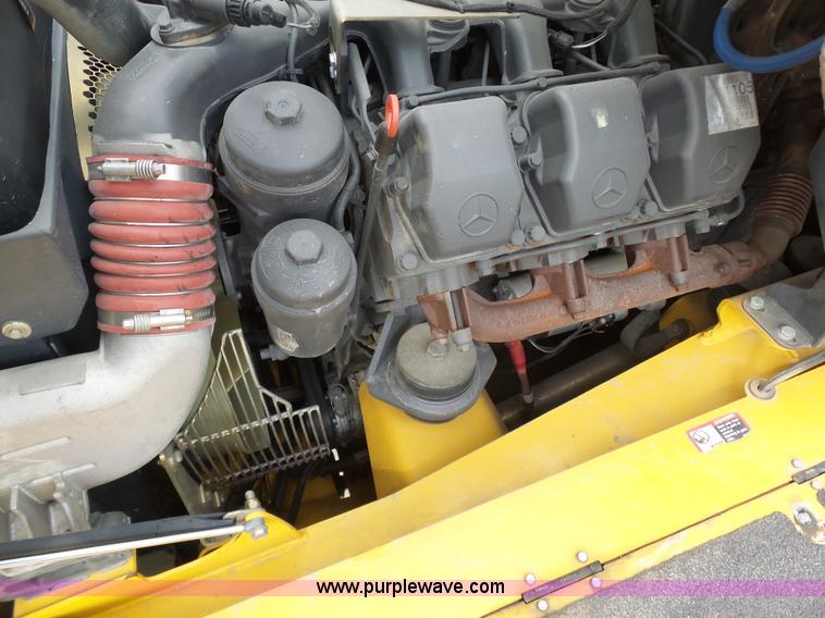 image for item L3171 2007 John Deere 400D articulated haul truck