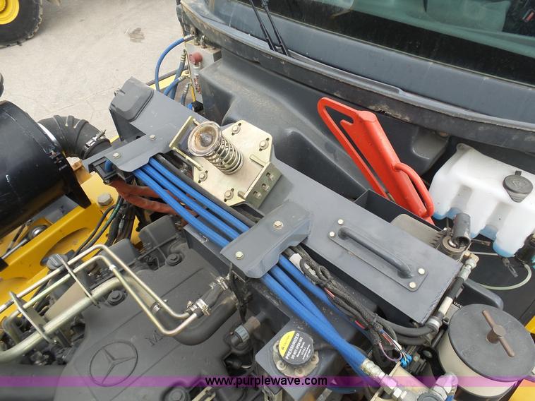 image for item L3171 2007 John Deere 400D articulated haul truck