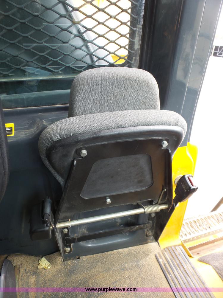 image for item L3171 2007 John Deere 400D articulated haul truck