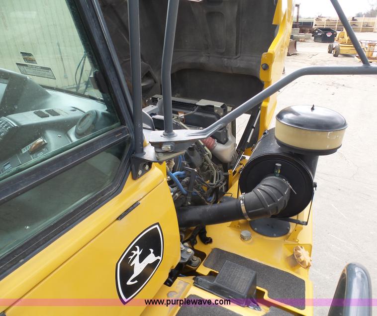 image for item L3171 2007 John Deere 400D articulated haul truck