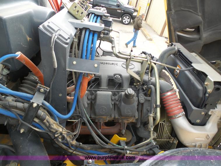 image for item L3171 2007 John Deere 400D articulated haul truck