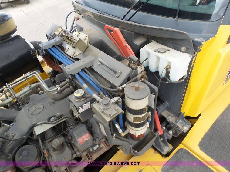 image for item L3172 2007 John Deere 400D articulated haul truck