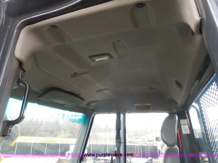 image for item L3172 2007 John Deere 400D articulated haul truck