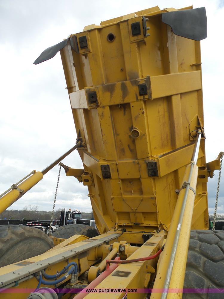 image for item L3172 2007 John Deere 400D articulated haul truck