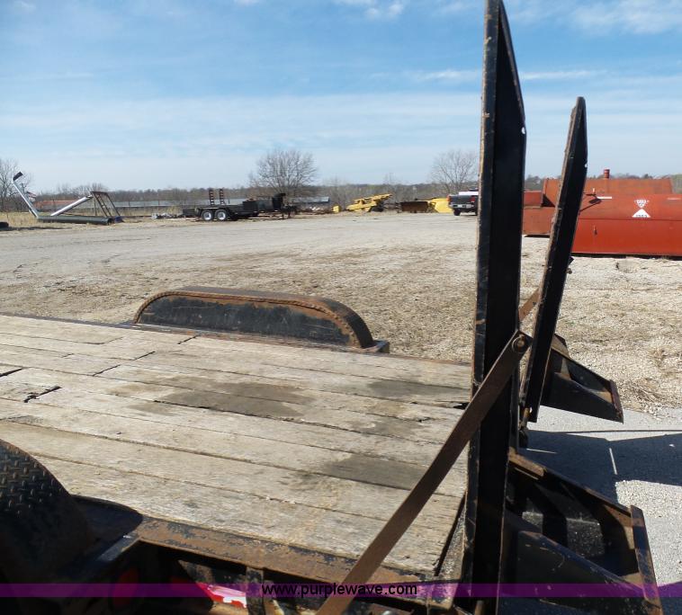 image for item L3174 2005 Trail King TK140-1600 equipment trailer