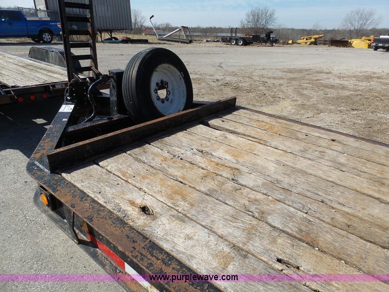 image for item L3174 2005 Trail King TK140-1600 equipment trailer