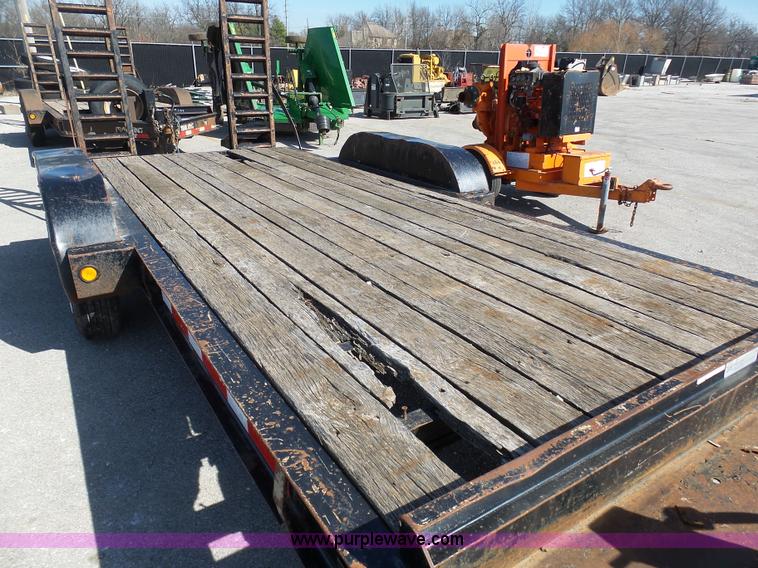 image for item L3175 2005 Trail King TK140-1600 equipment trailer