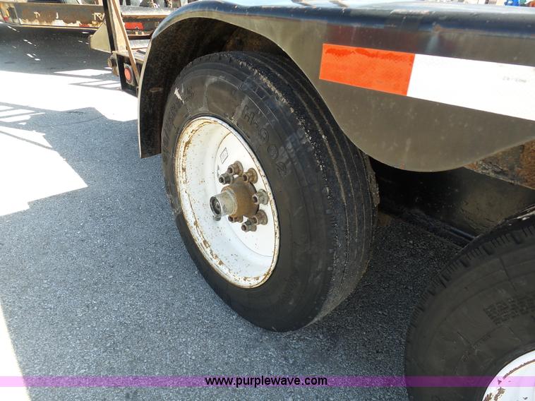 image for item L3175 2005 Trail King TK140-1600 equipment trailer