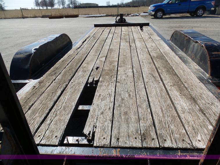 image for item L3175 2005 Trail King TK140-1600 equipment trailer