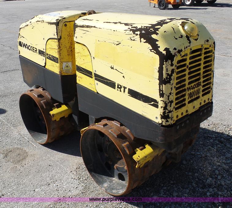 image for item L3178 Wacker RT vibratory trench compactor