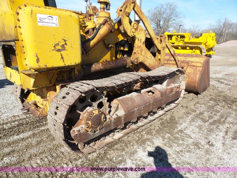 image for item L3181 Caterpillar 955 loader