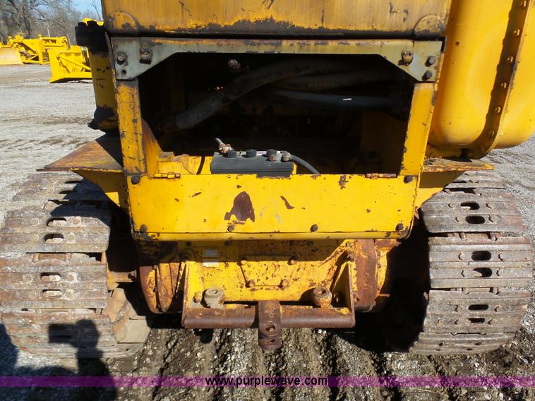 image for item L3181 Caterpillar 955 loader