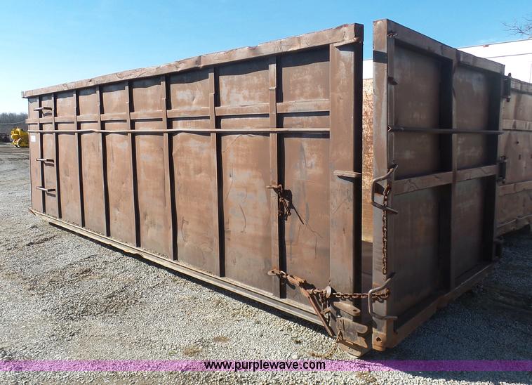 image for item L3188 Roll-off container