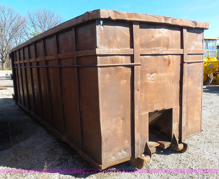 image for item L3188 Roll-off container