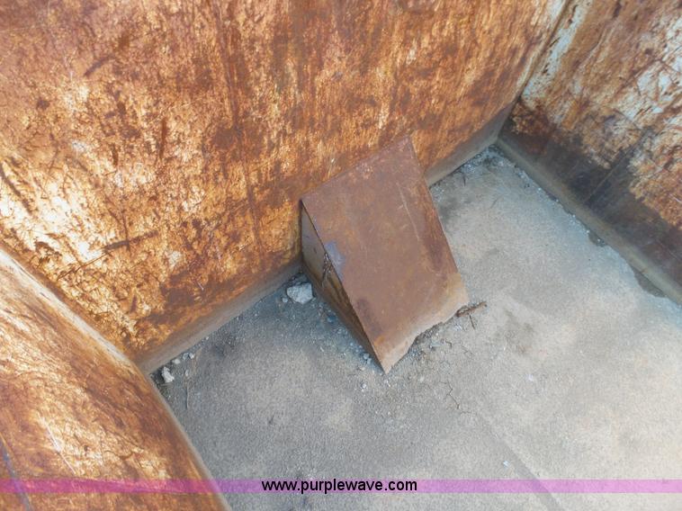 image for item L3188 Roll-off container