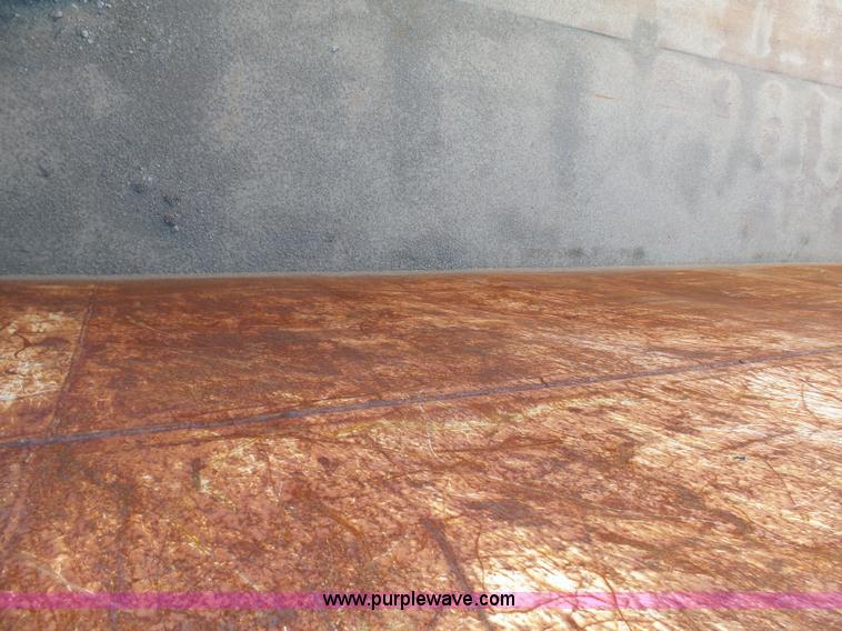 image for item L3188 Roll-off container