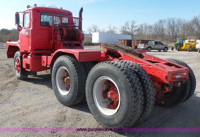 image for item L3189 1975 Mack semi truck