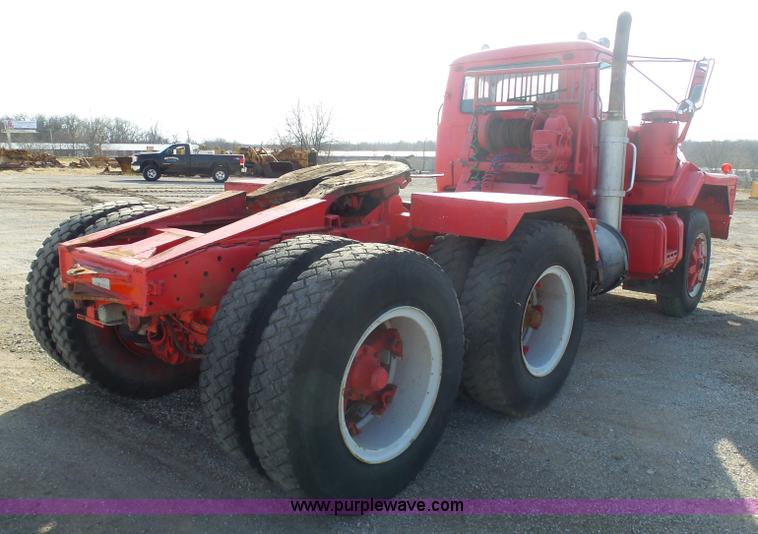 image for item L3189 1975 Mack semi truck