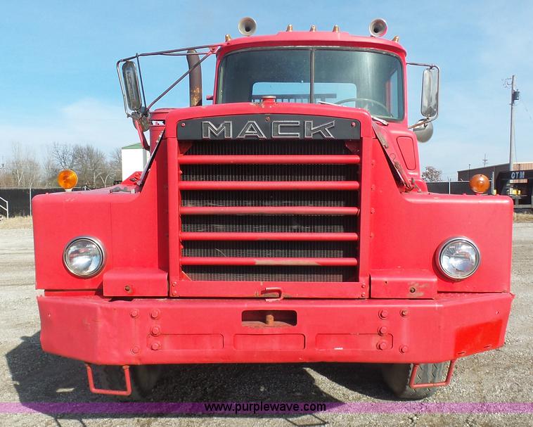 image for item L3189 1975 Mack semi truck