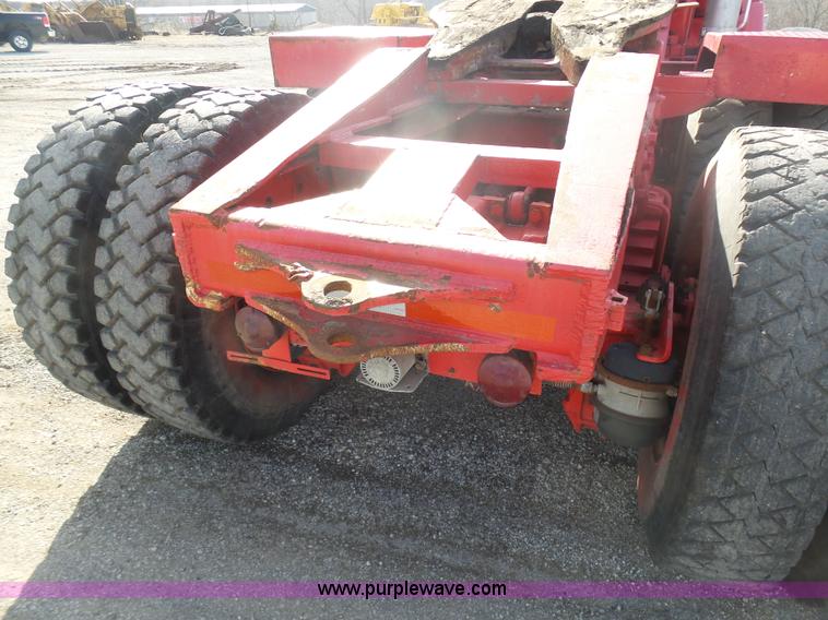 image for item L3189 1975 Mack semi truck