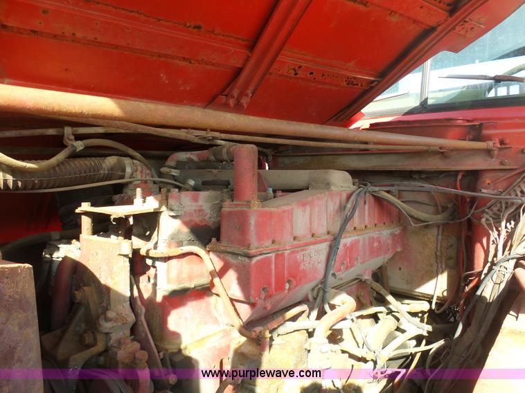 image for item L3189 1975 Mack semi truck