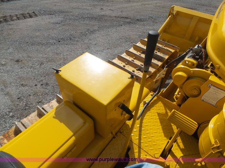 image for item L3193 1952 Caterpillar D6 dozer