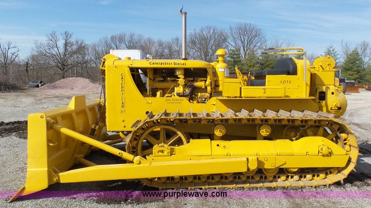 image for item L3194 1947 Caterpillar D7 dozer
