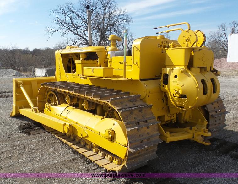 image for item L3194 1947 Caterpillar D7 dozer
