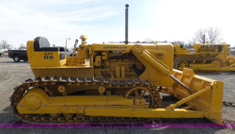image for item L3195 1952 Caterpillar D6 dozer
