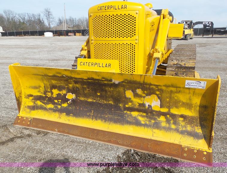 image for item L3195 1952 Caterpillar D6 dozer