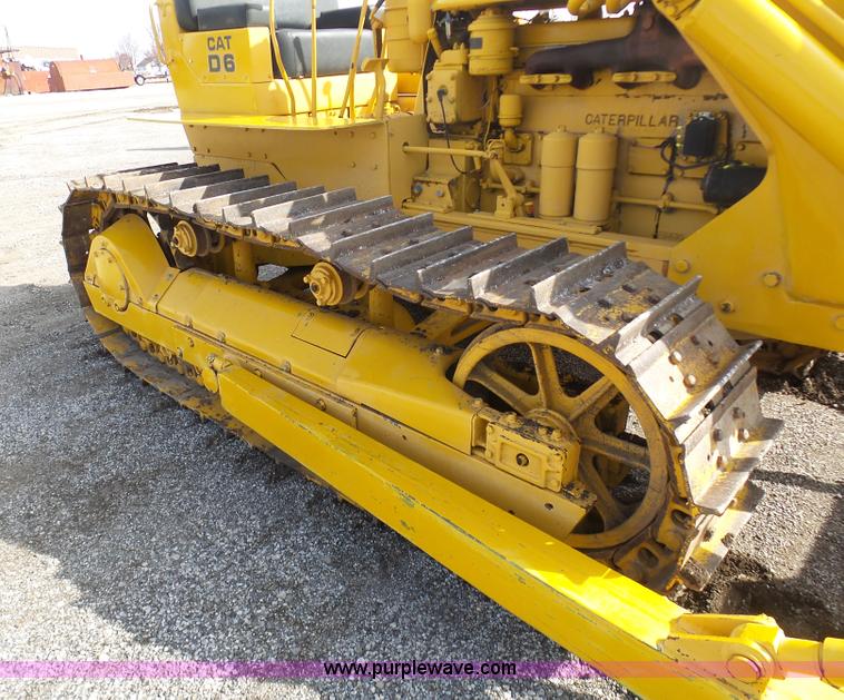 image for item L3195 1952 Caterpillar D6 dozer