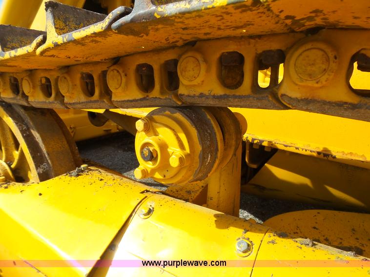 image for item L3195 1952 Caterpillar D6 dozer