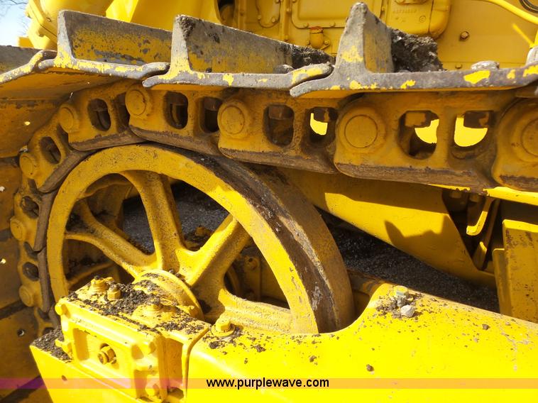 image for item L3195 1952 Caterpillar D6 dozer