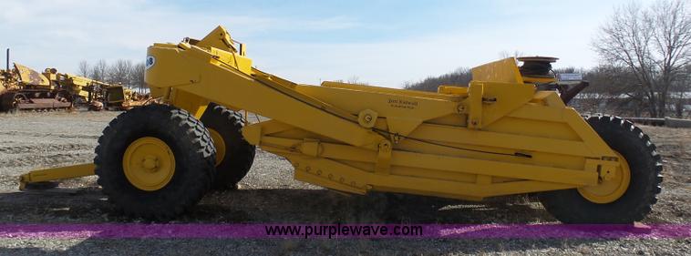 image for item L3198 Allis Chalmers 108 scraper