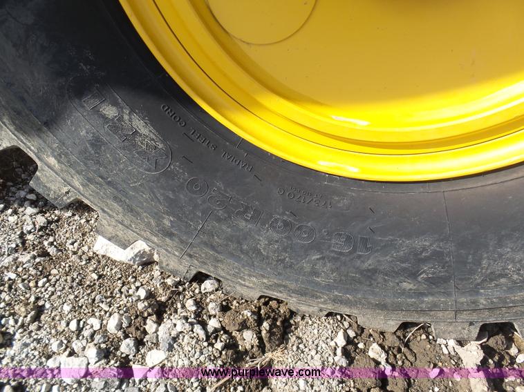 image for item L3198 Allis Chalmers 108 scraper