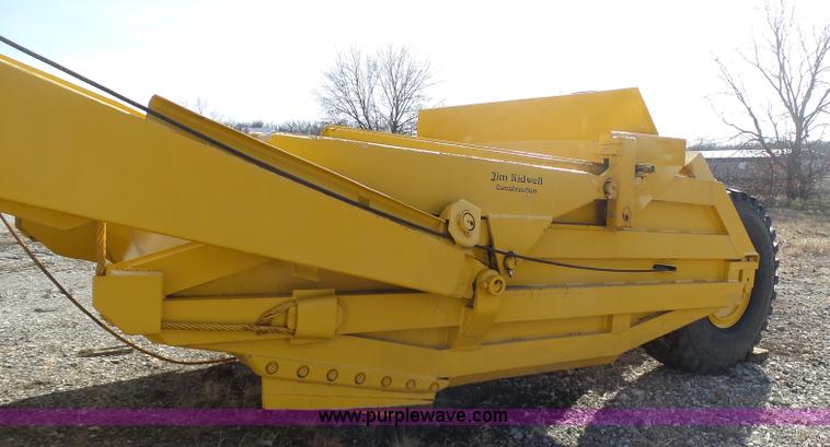 image for item L3198 Allis Chalmers 108 scraper